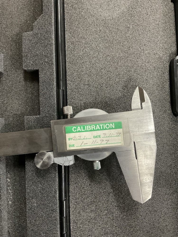 Dial Caliper: 6'' Range CHC-51879-D