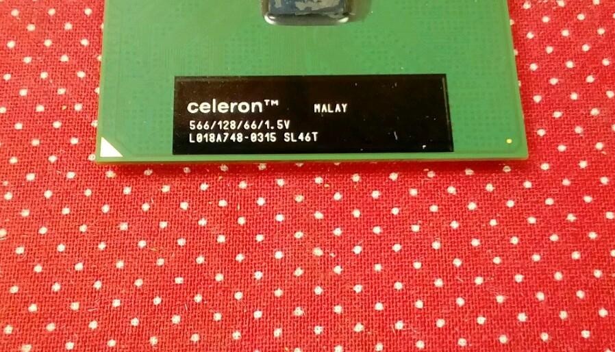 Intel Pentium Celeron 566MHz CPU Socket 370 Processor SL46T