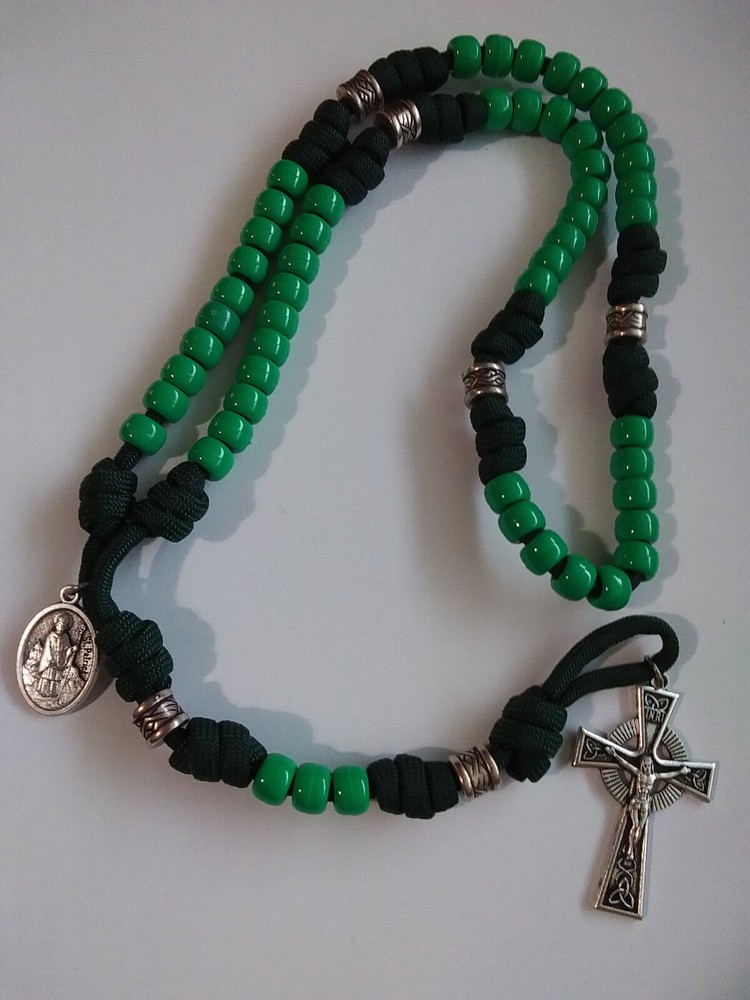 St Patrick Paracord Rosary Green Black Irish Celtic crucifix medal FREE DECADE