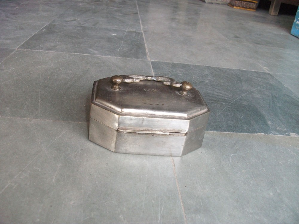 Vintage Brass Handcrafted Solid 4 Compartment Betel Nut Box