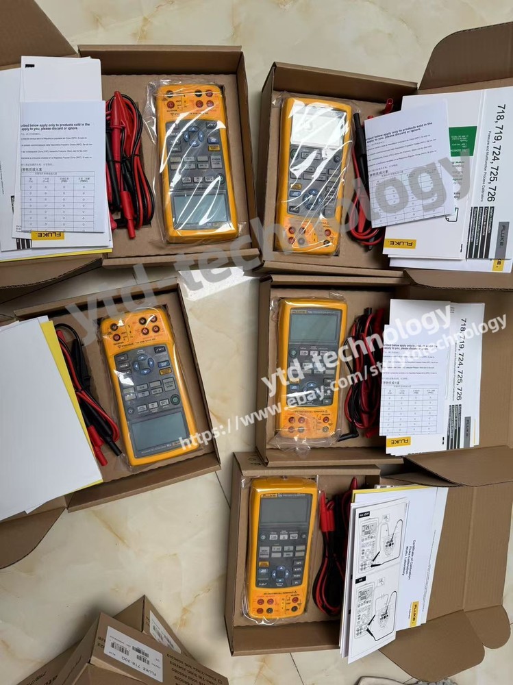 1 PC Fluke 725 Multifunction Process Calibrator
