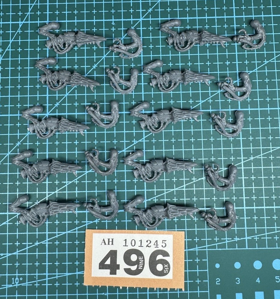 10  Tyranid Termagant Devourer Arm Pair Hive Tyrant 40k Bits Kitbash Warrior