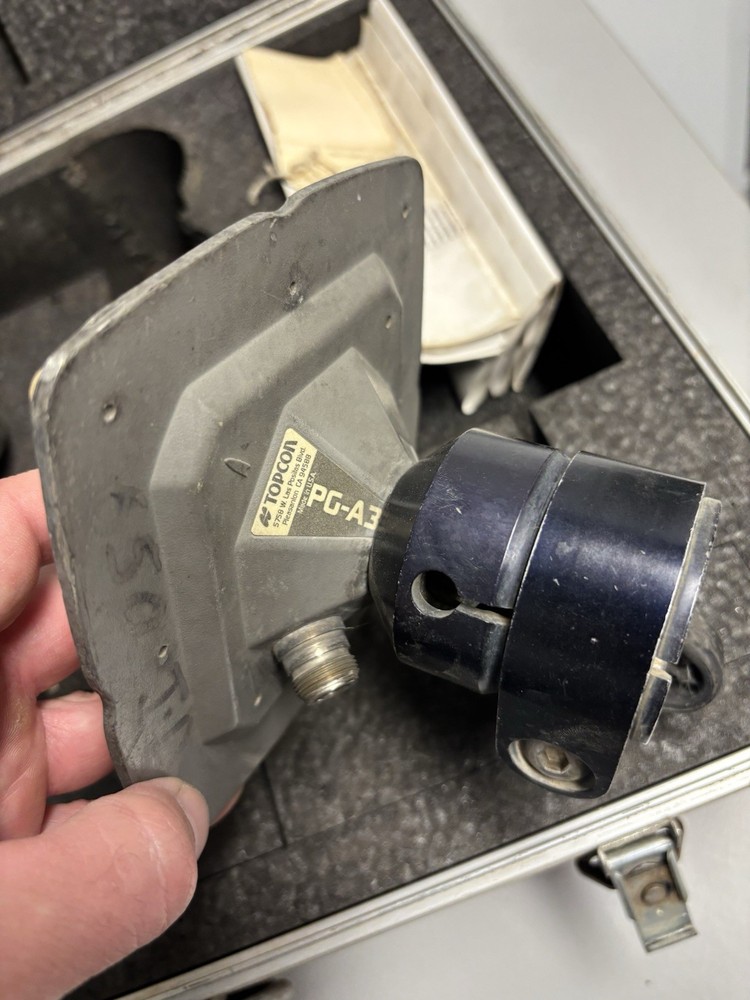 Topcon 9901 Machine Control Box & Pg-a3 Antenna