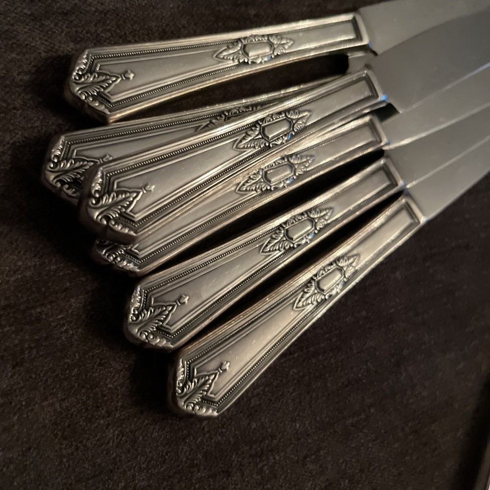 2 R&B Rogers & Bros LYRIC Pattern Silverplate Flatware DINNER KNIVES 9”