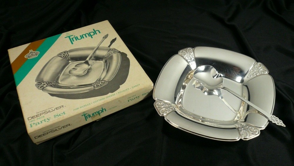 International Silver Deepsilver 1968 Triumph Relish Candy Dish with Spoon