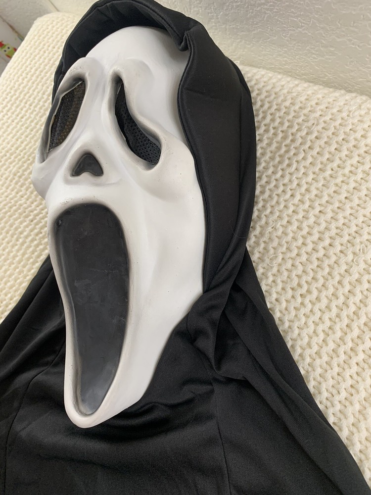 Scream 90’s Ghostface Mask Black
