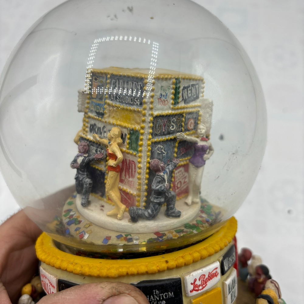 Snow Globe dancers themed free Ship ⭐
