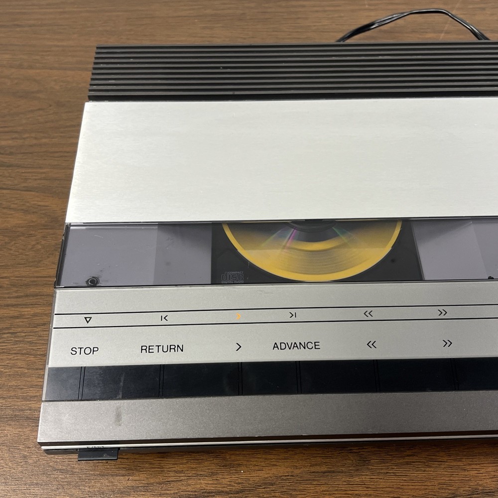 Bang & Olufsen Beogram CD 3300 CD Player Working - SEE VIDEO / READ DESCRIPTION