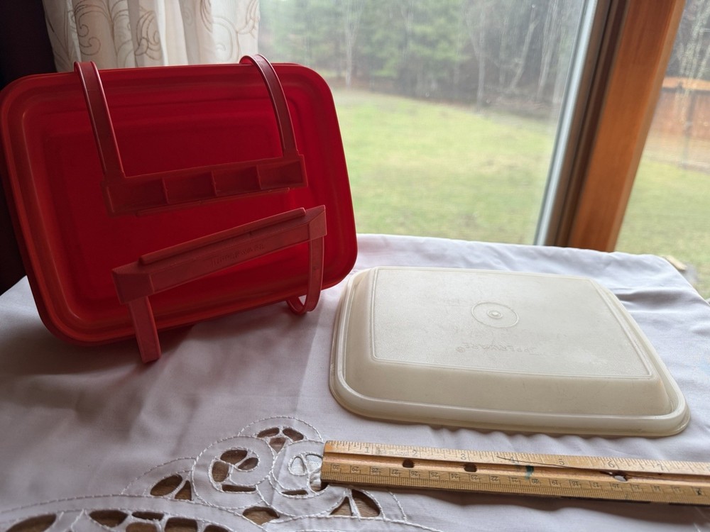 Tupperware Red & White Rectangle Plastic Lunch Box Snap Lid Handle 3-Piece Set
