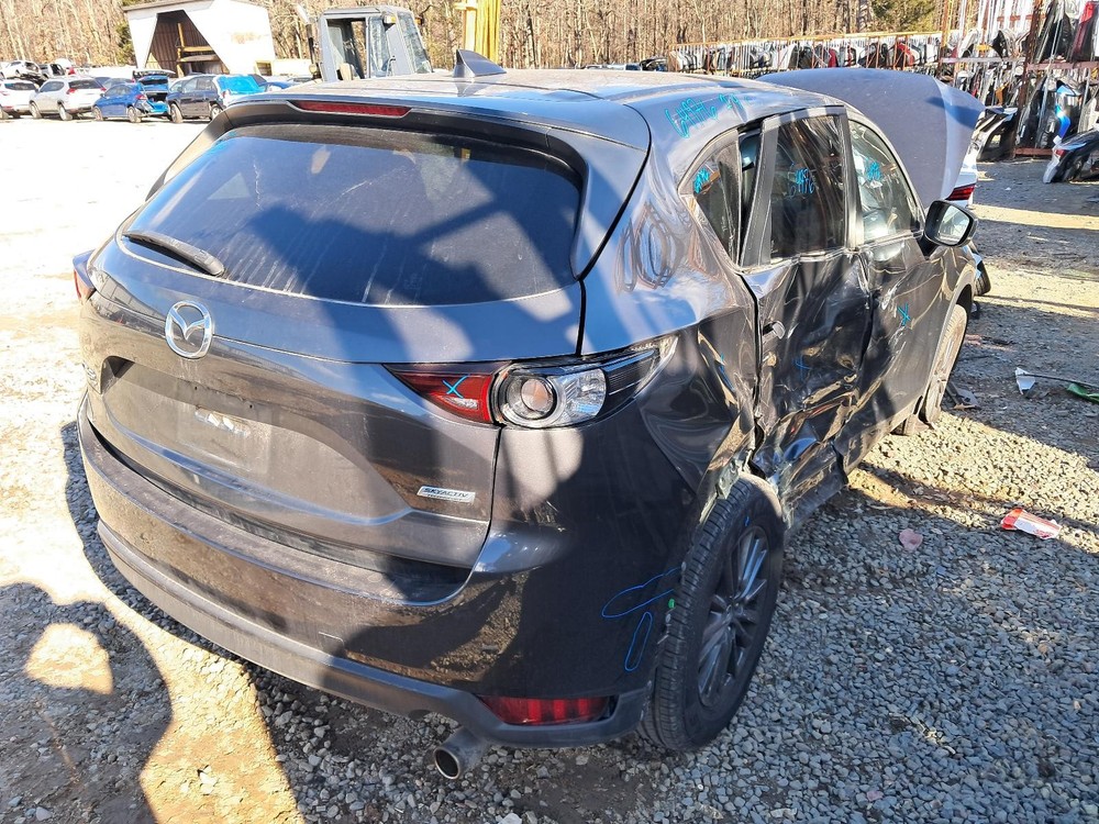 Used A/C Selector Switch fits: 2019 Mazda CX-5 dual zone automatic temperature c
