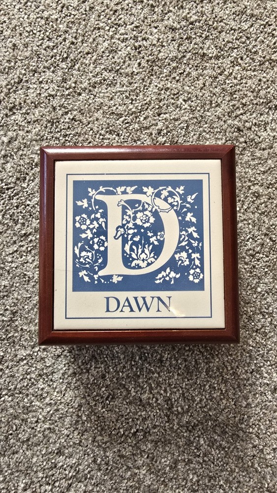 REAL WOOD KEEPSAKE BOX"DAWN"CERAMIC TILE TOP FELT INNER 5"X5"*REALLY NICE BOX*