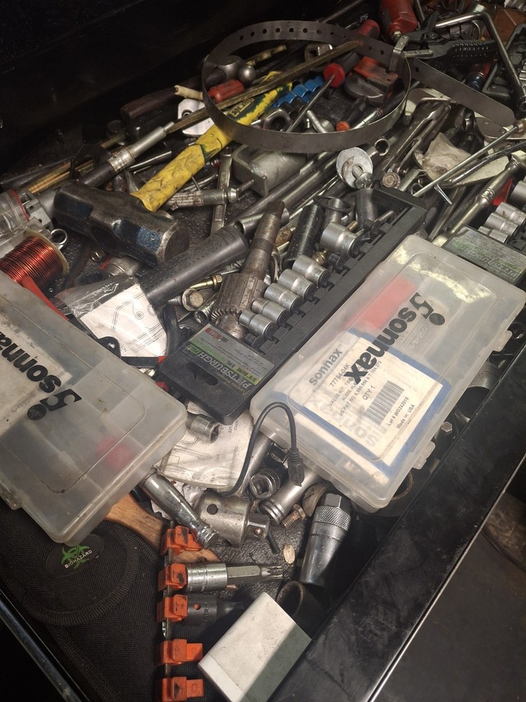 Snap on Tool Box 11 drawer FILLED WITH TOOLS