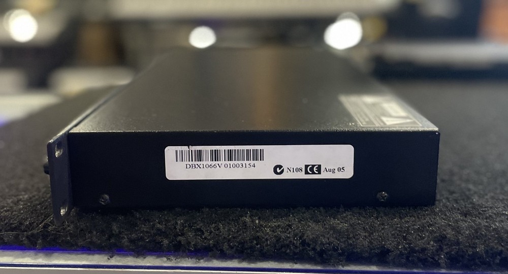 DBX 1066 Compressor / Limiter / Gate 2 Channel Rack Effect Unit w/ Power Cable