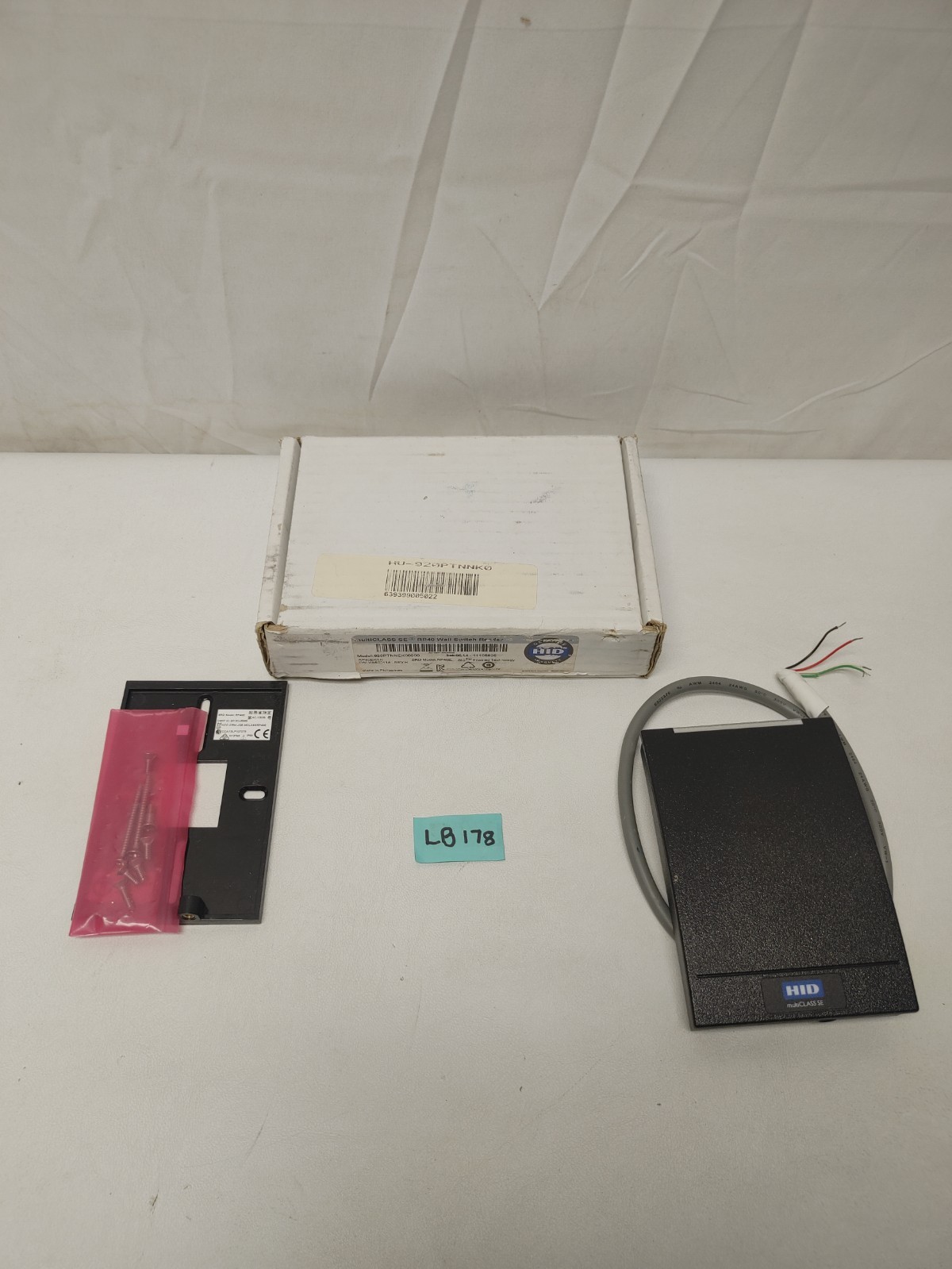 HID SE Class RP15 Mullion Card Reader 910PTNNEK00000