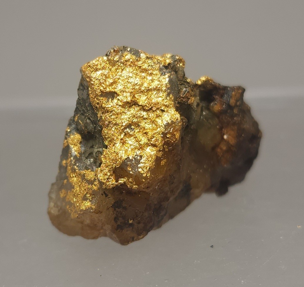 Gold Ore Specimen 9.8g Native Gold Strung Thru Tellurides 619 Was 117