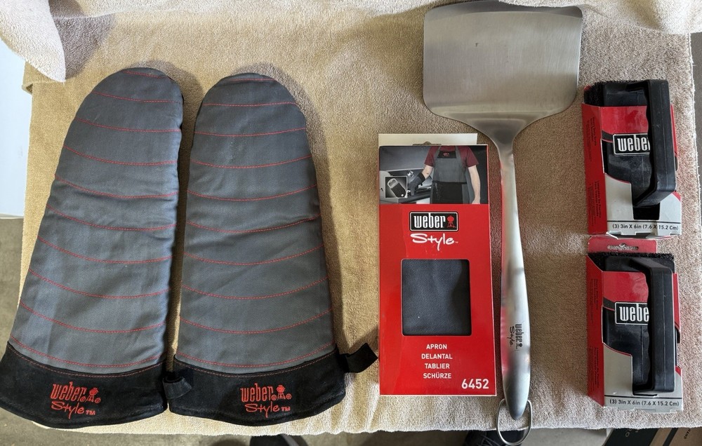 Weber Grill Apron, Mitt Set, Spatula, & Grate Scrubbers