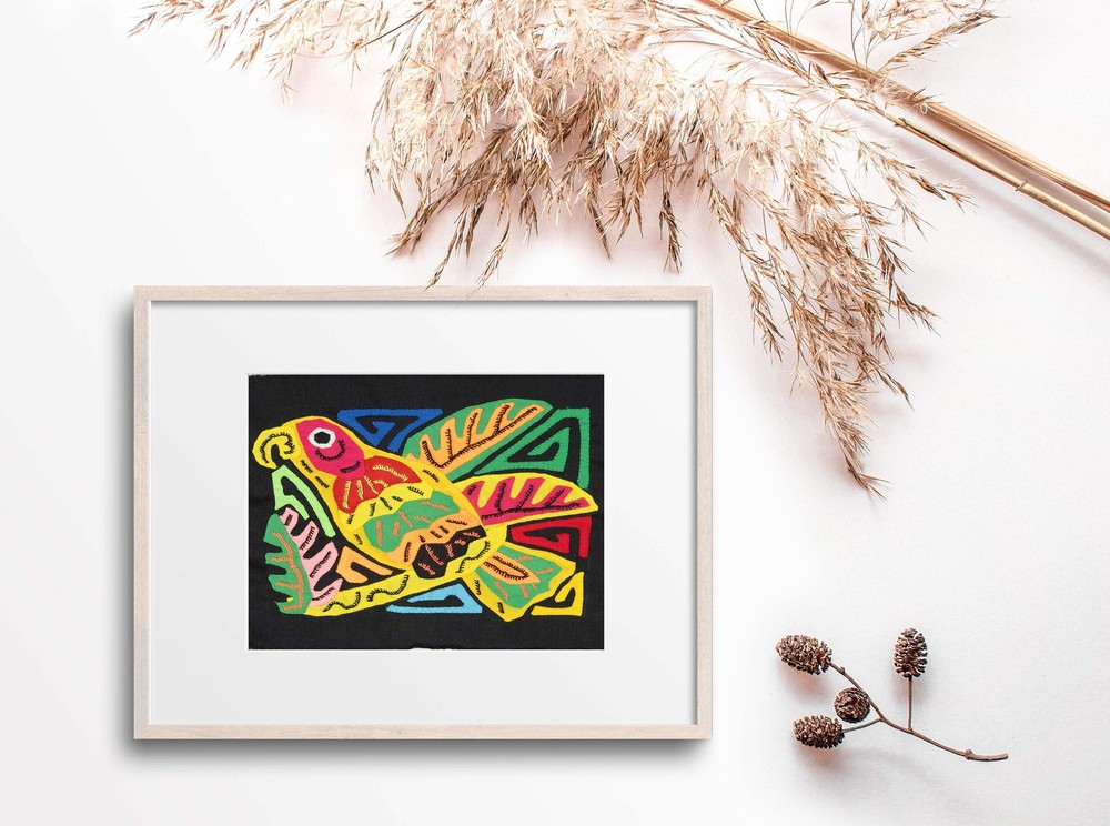 Multicolor Yellow Green And Red Molita