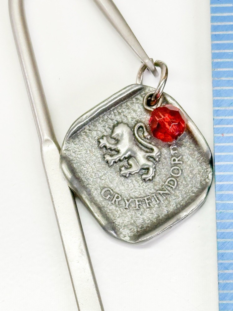 Universal Studios Harry Potter Wizarding World Scribbulus Gryffindor Bookmark