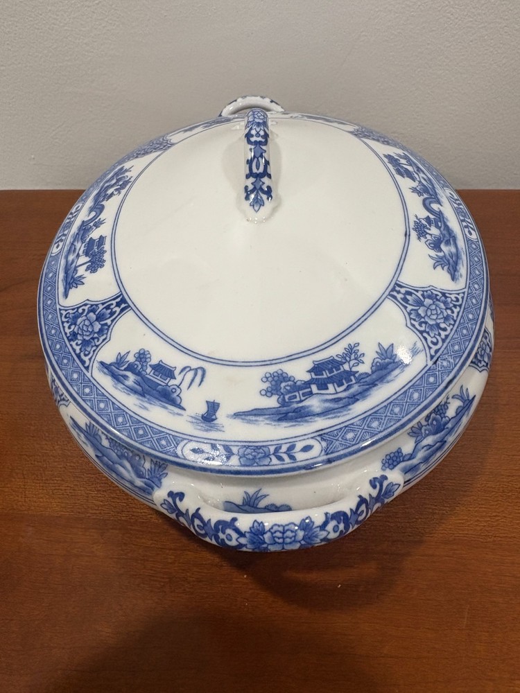 Royal Sometuke Nippon Oval Platter Blue Willow Pattern covered Serving Dish