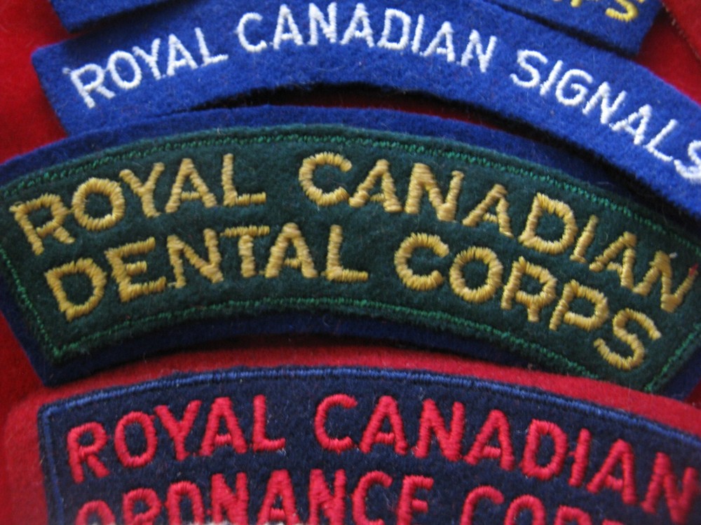 Canadian Army - 10 Assorted Regimental Shoulder Flashes