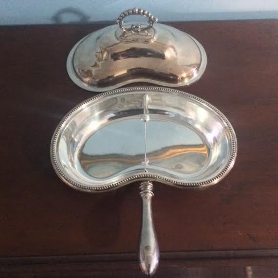 Sheffield Silver Covered Divided Serving Dish w/ Handle – Lee & Wigfull –