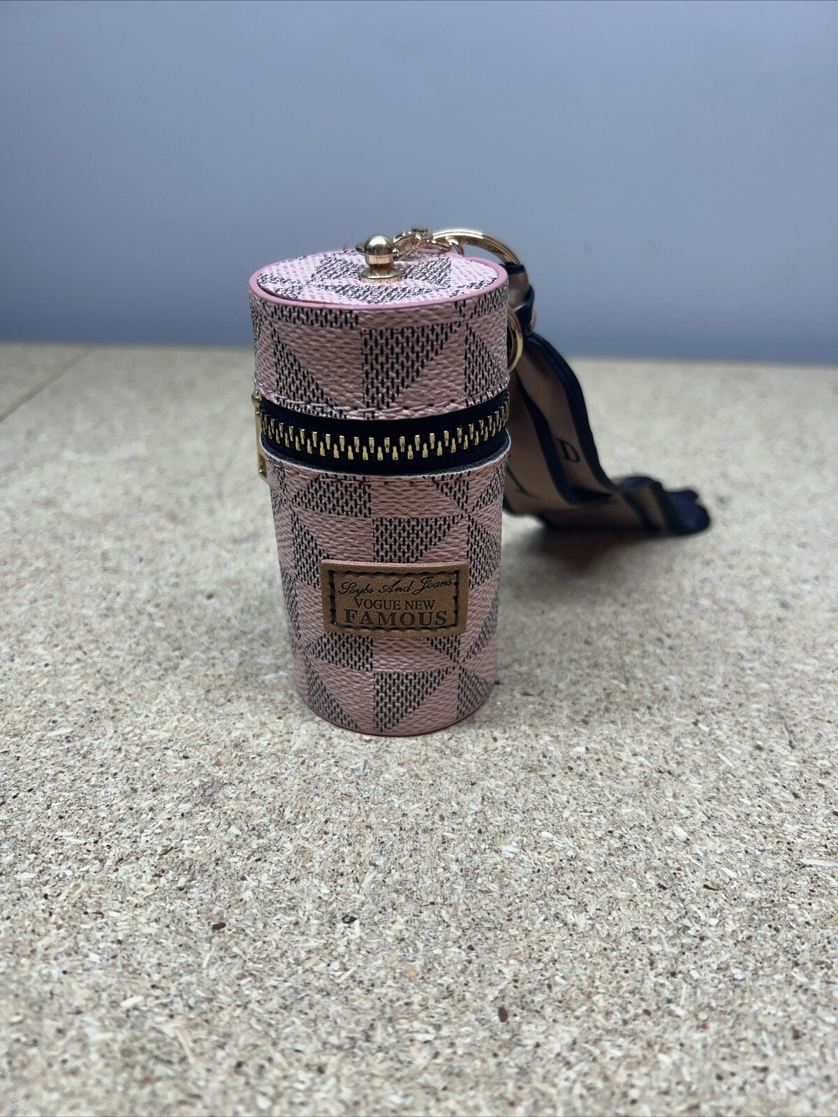 Classic Faux Leather Coin Purse with Zipper and Keychain