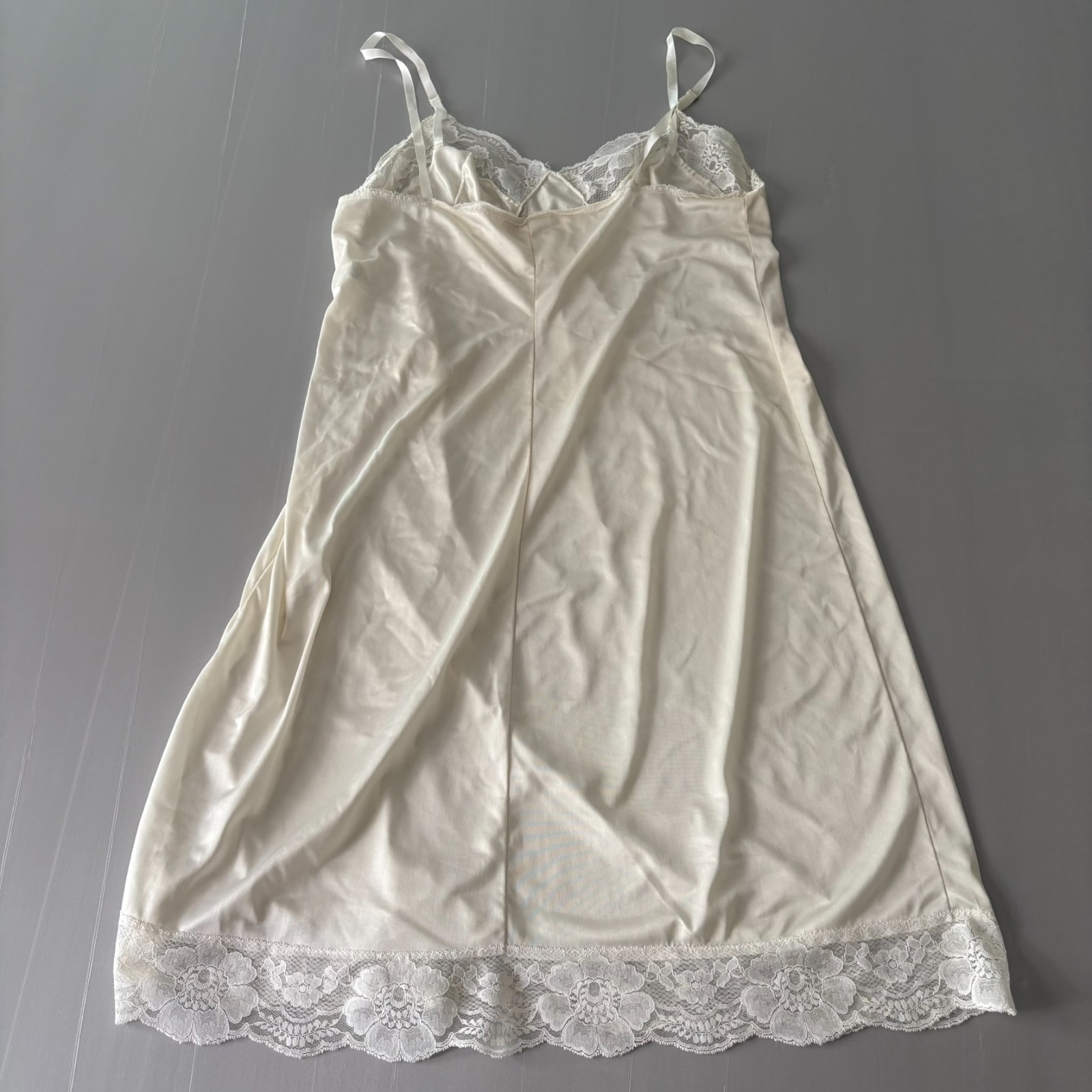 Kayser Lace Trim Full Slip White Vintage Lingerie Nightgown Made in USA sz M