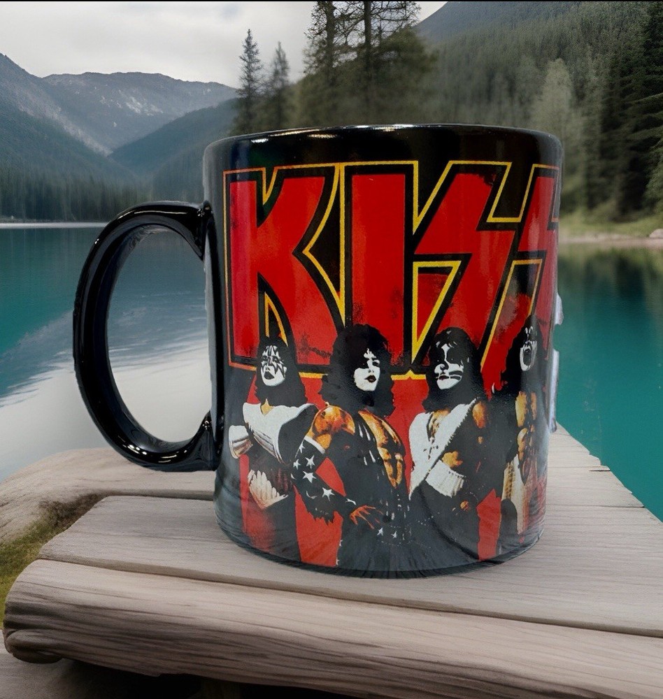 2018 Kiss Rock N Roll Black & Red Coffee/Tea Mug by Bay Island Hard To Find Rare