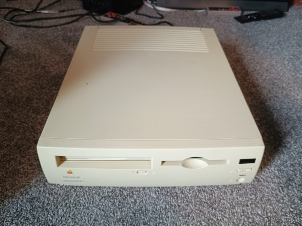 Apple Macintosh Performa 6214CD M3076 - Untested - As Is