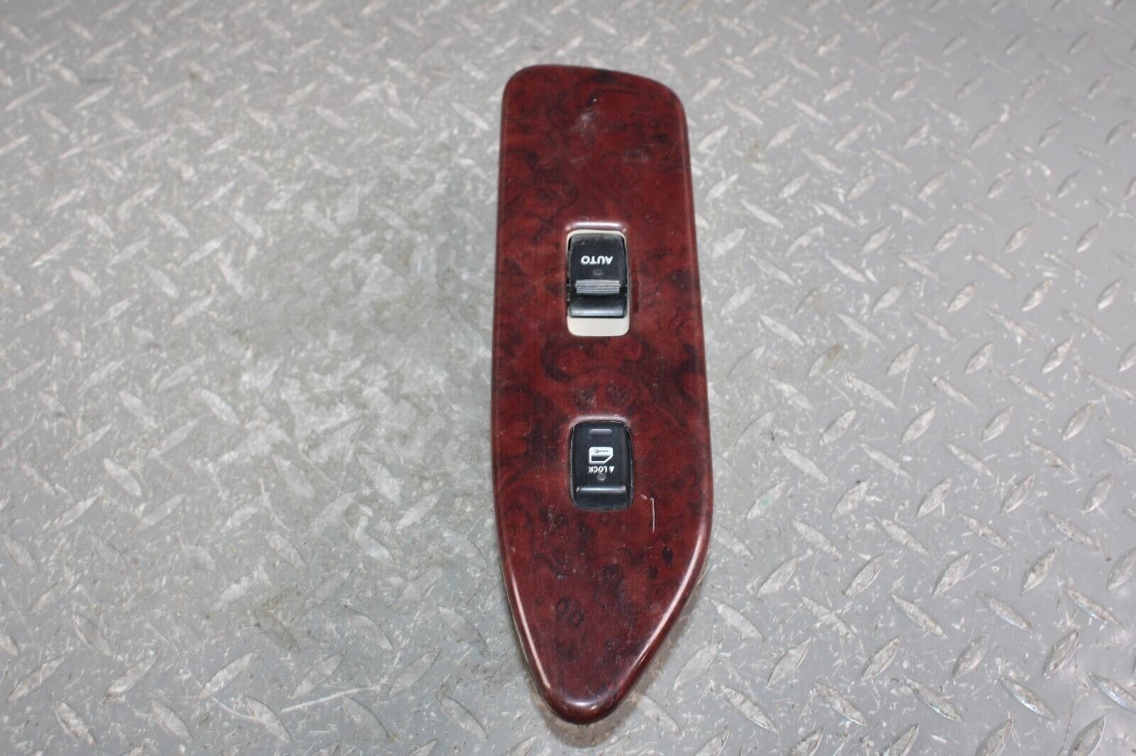 03-07 LX470 *WORN* Woodgrain Front Passenger Right Door Power Window Lock Switch