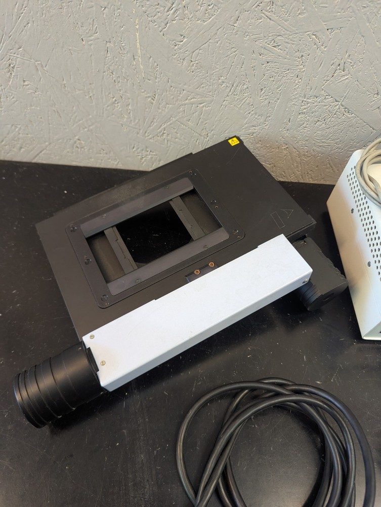 PE Perkin Elmer Microscope Stage Controller & L1861857 Motorized Stage Joystick