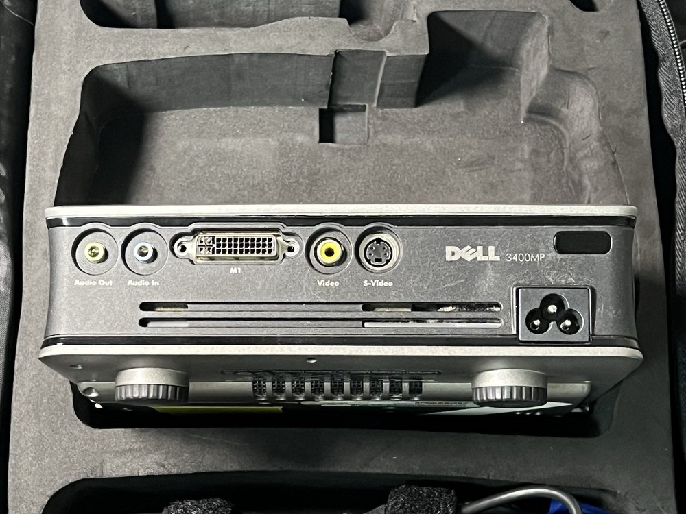 Dell 3400MP DLP Portable Projector with Case - Tested; Functions As Designed