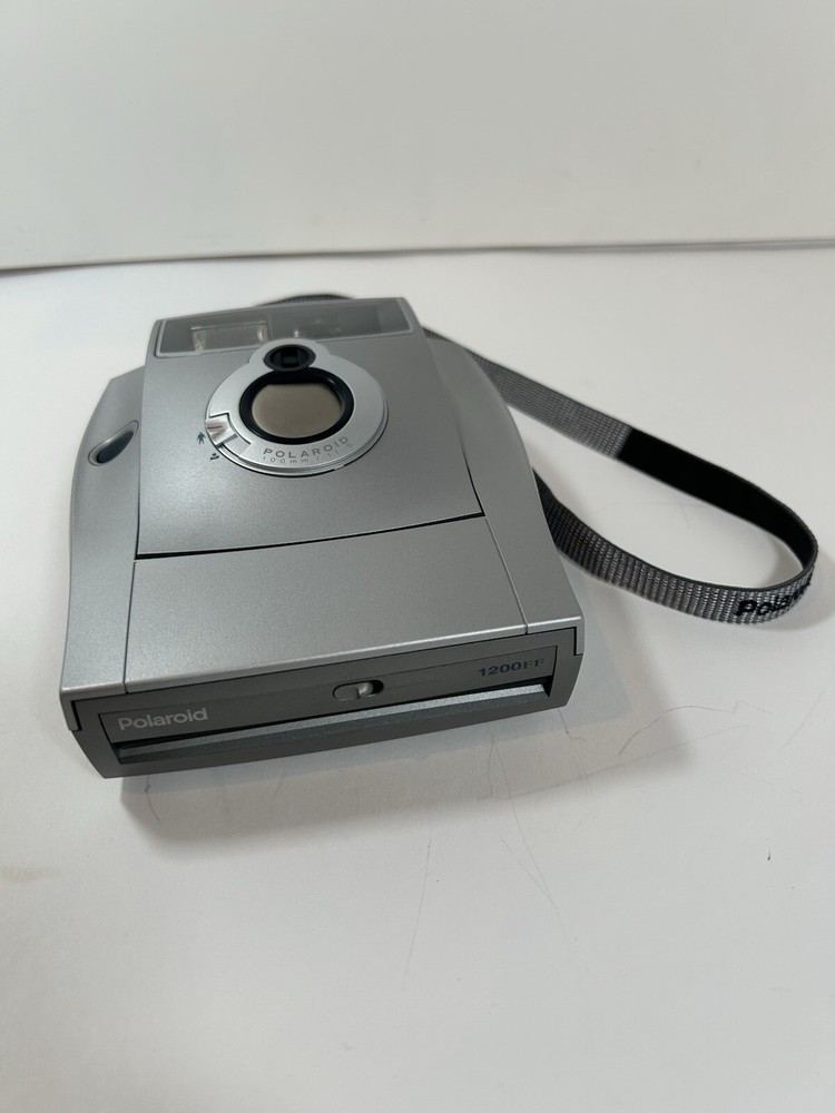 Polaroid 1200FF BE Spectra Image Camera w Carrying Strap Untested Good Condition
