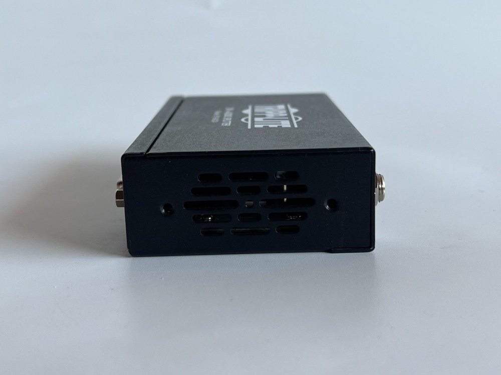 Tripp Lite DVI+Audio Splitter B116-002A
