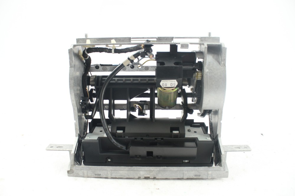 Audi A8 2003-2007 Animated Media Display Screen