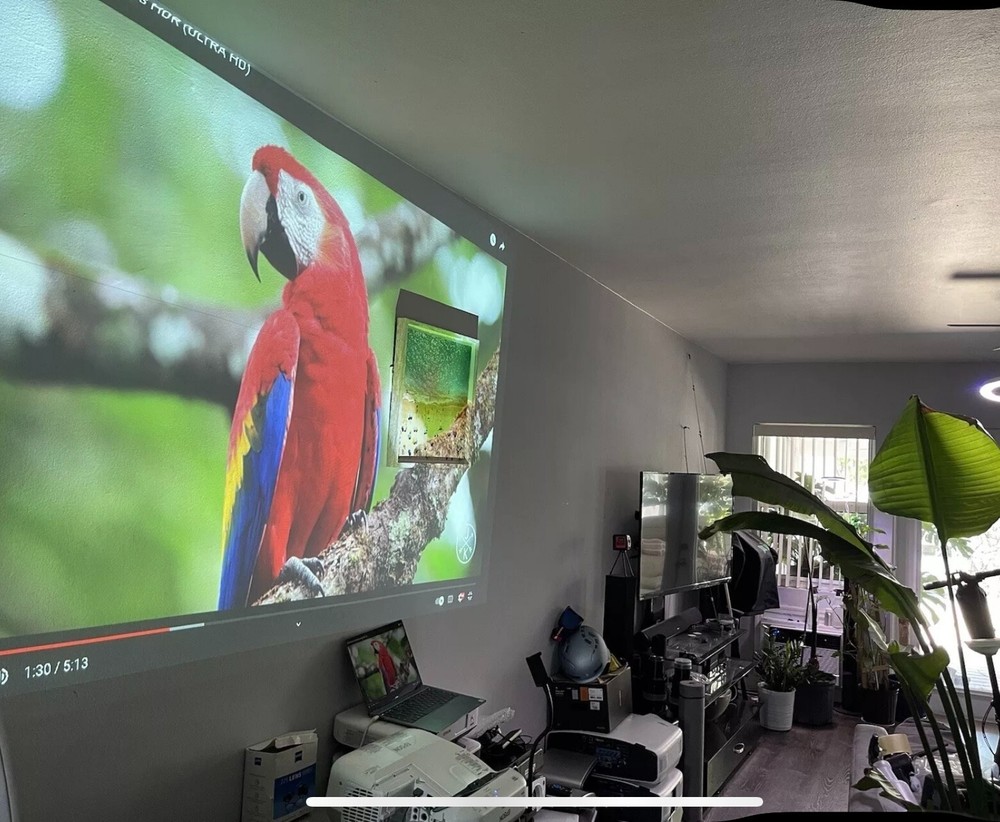 EPSON 470W SHORT THROW PROJECTOR