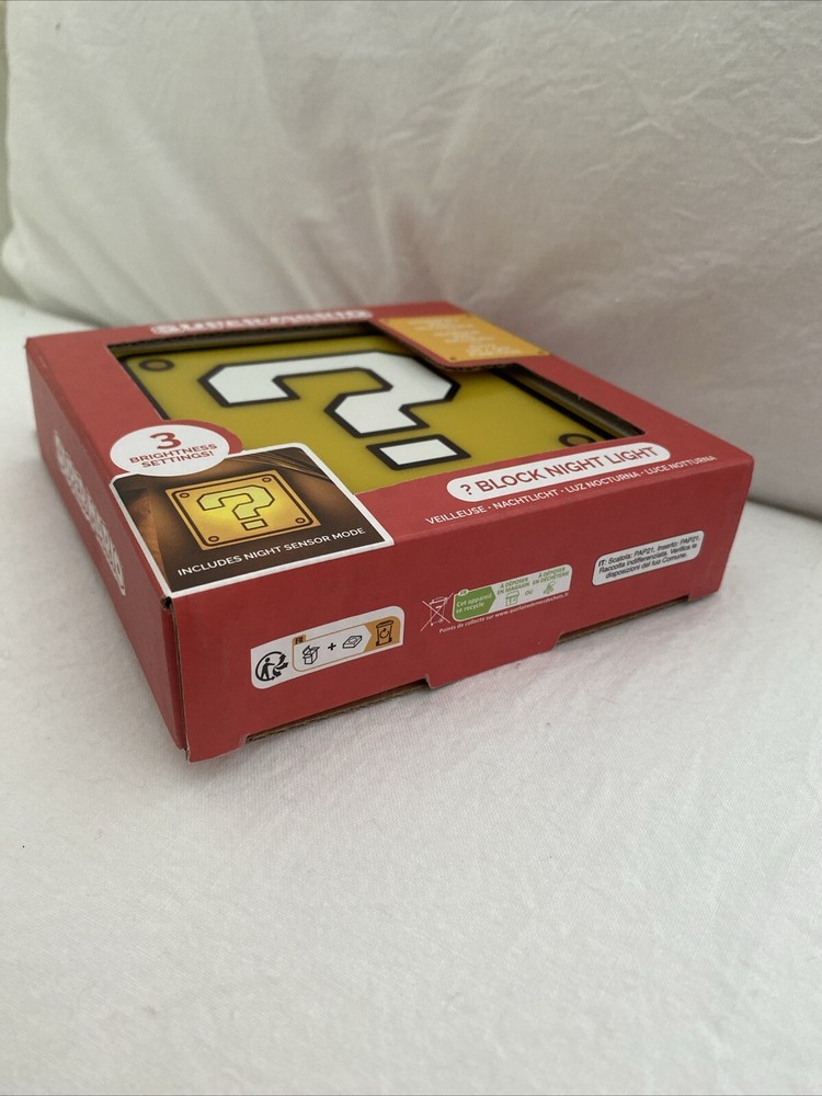 Super Mario Question Block Night Light Nintendo Paladone