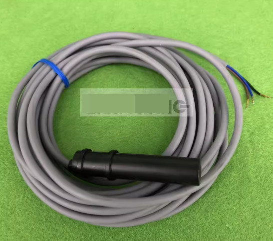 2PC new M2.198.1563/06 water level sensor