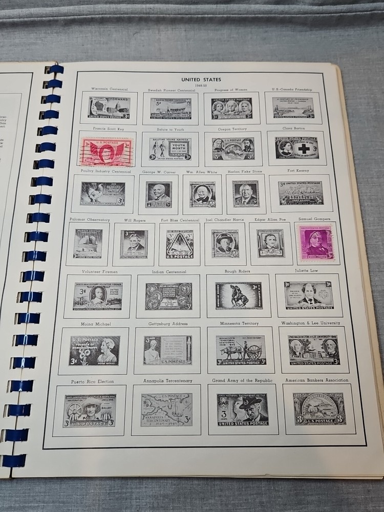 The Harris Freedom Album United States Stamp Book 1967 Read 200 Stamps Included