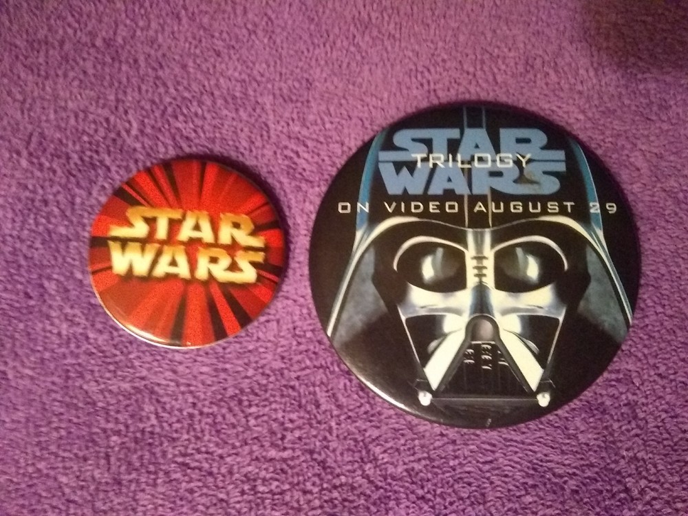 Vintage Star Wars Buttons (2 button's)