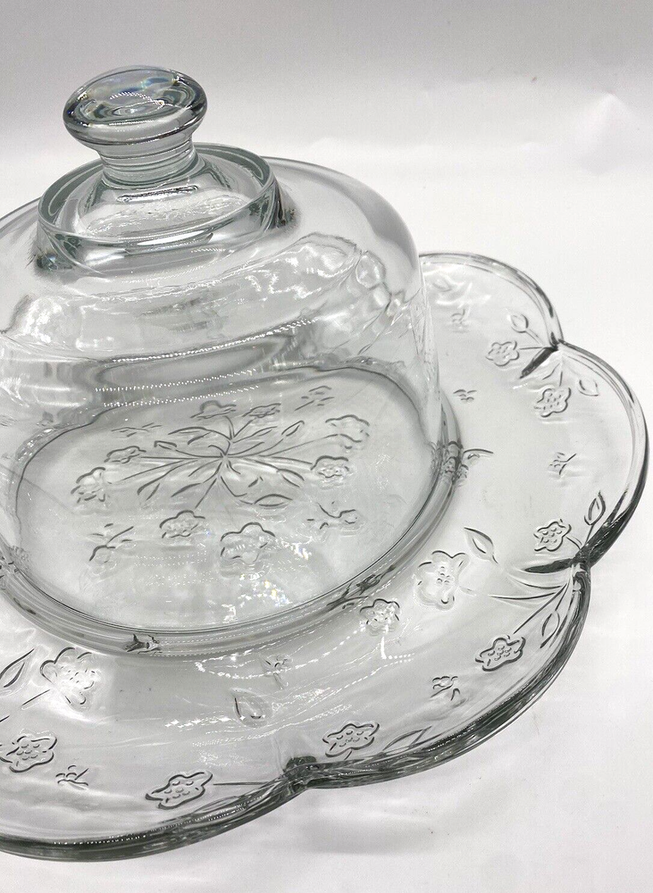 Toscany Savannah, COVERED CHEESE Cracker PLATTER with Scalloped Edge