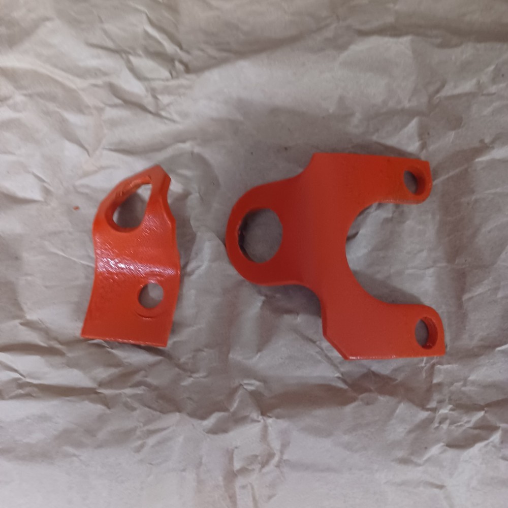 SBC Engine Lifting Hooks # 3994055