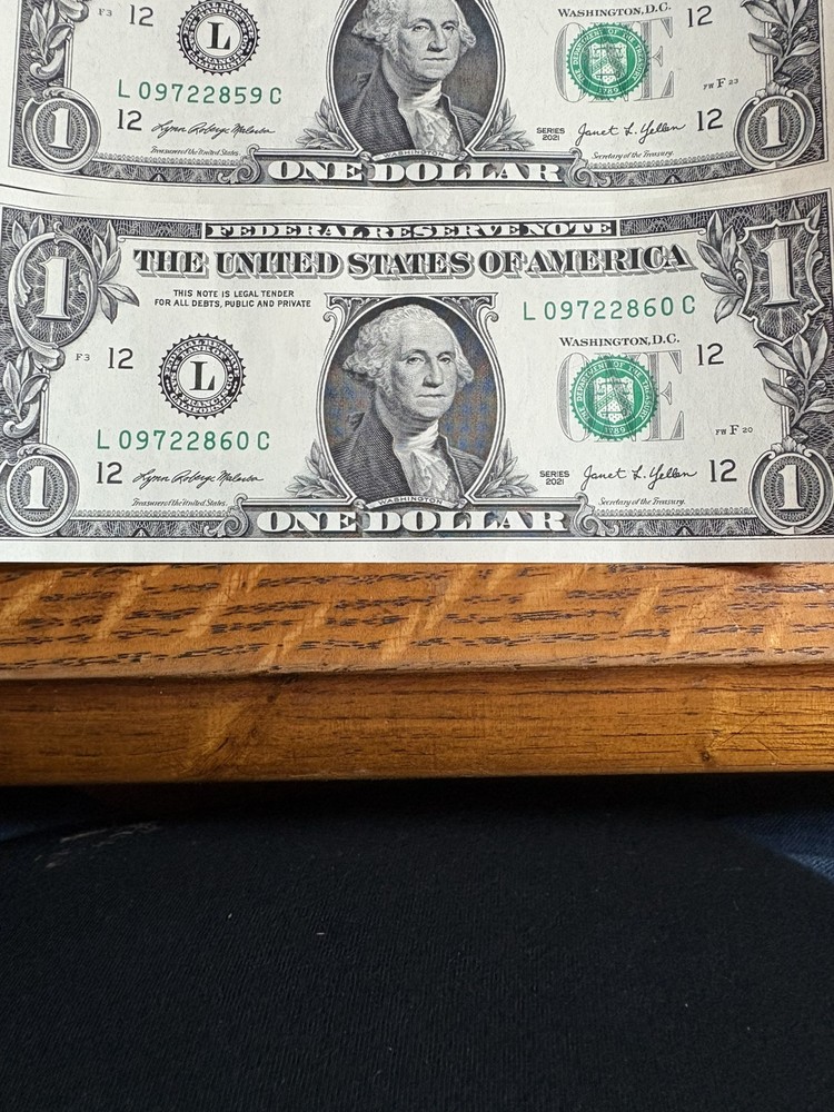 Fancy 1 Dollar Bill 5 Consecutive Serial Number Excellent Condition