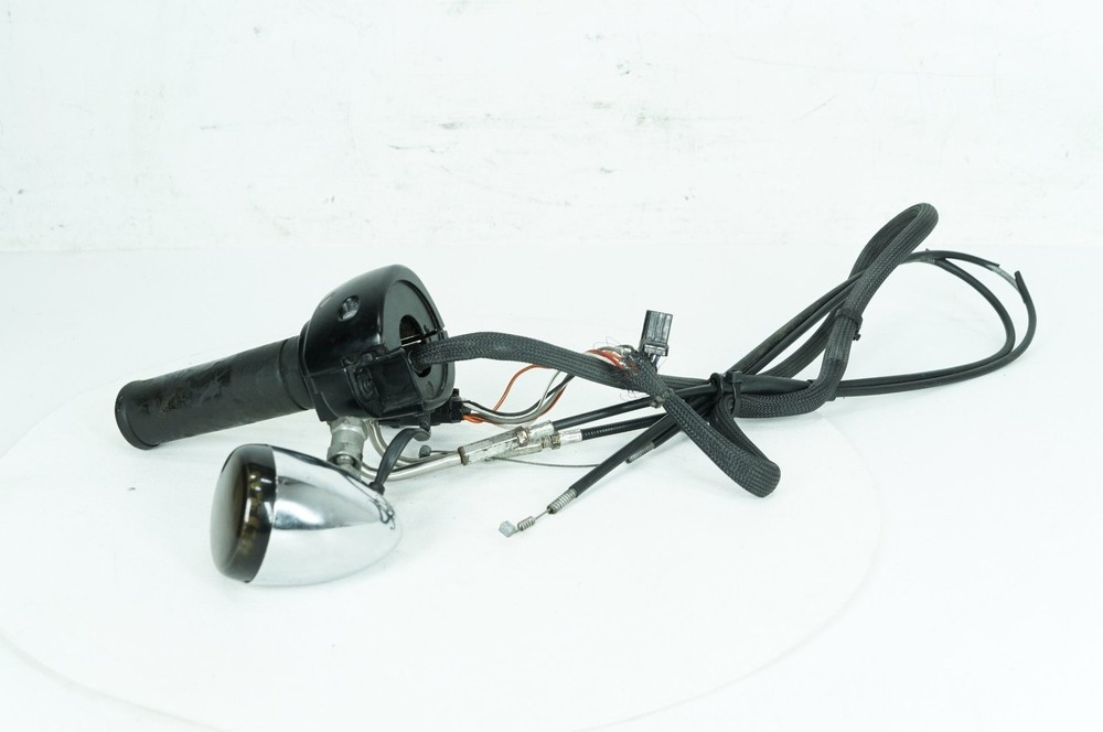 09 Harley Dyna Super Glide Custom OEM Right Engine Start Kill Switches Controls