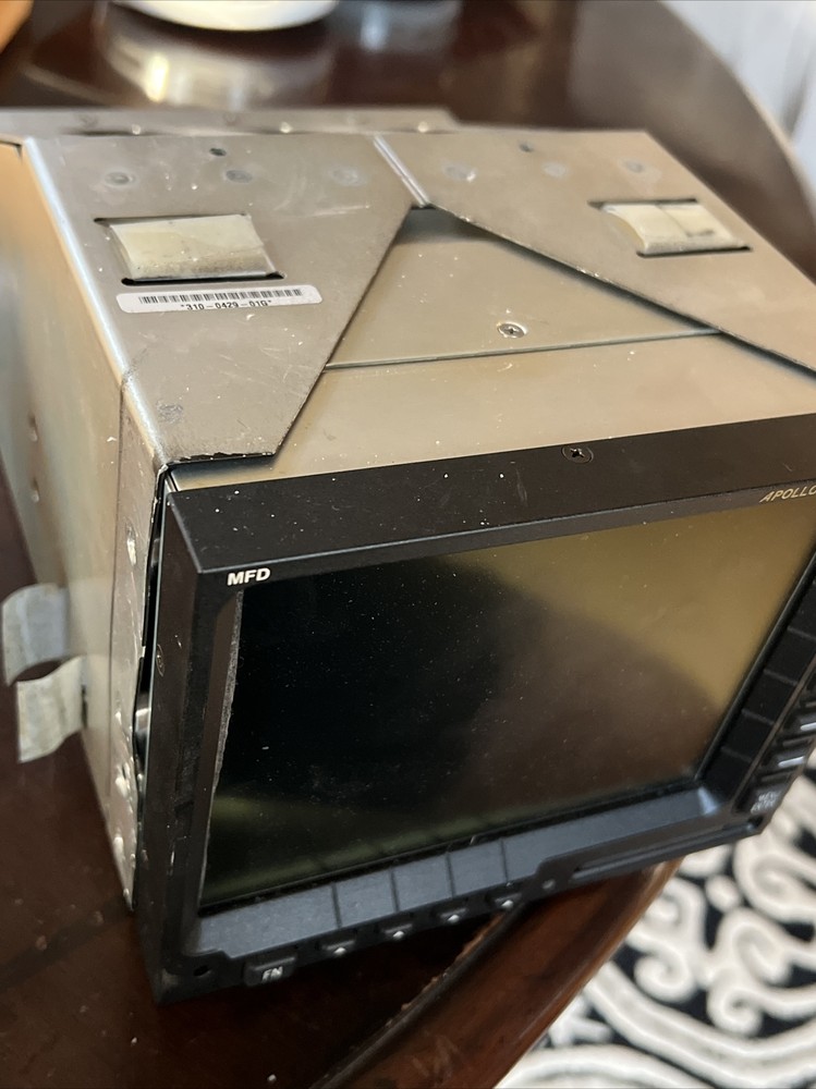 APOLLO MX20 MFD W/ DATA CARD, TRAY, HARNESSES