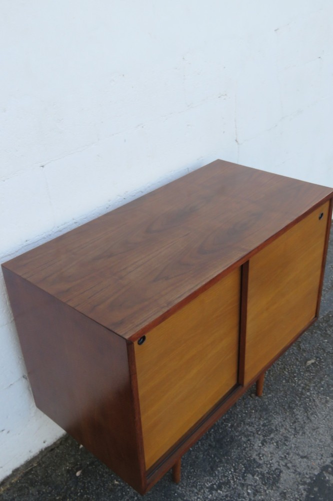 Mid Century Modern Server Buffet TV Storage Cabinet 6266