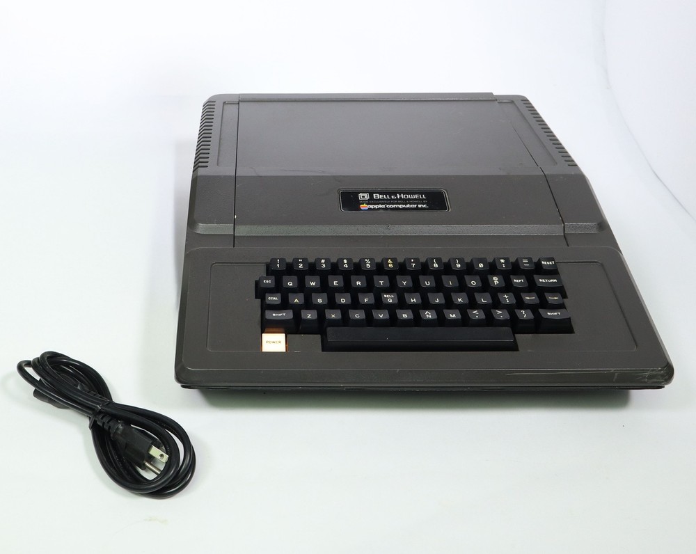 Bell & Howell Apple II Plus Computer cleaned, tested and working