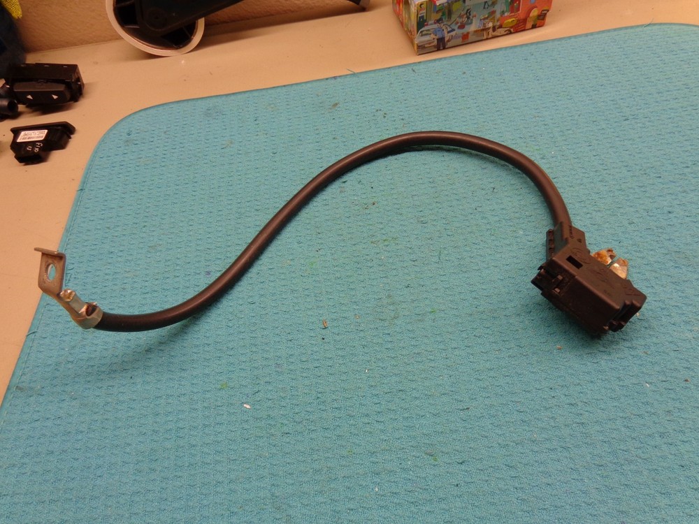 BMW 740Ld 15 - IBS NEGATIVE BATTERY SENSOR CABLE