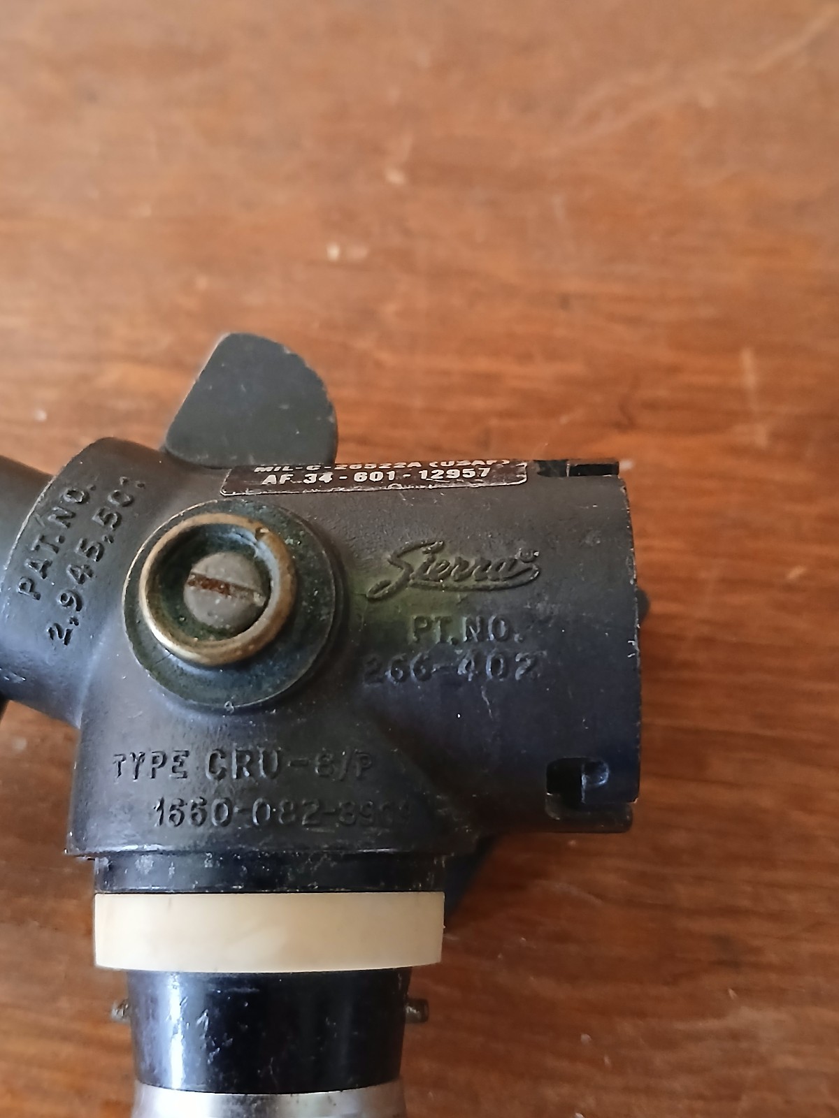 Oxygen Mask to Regulator Connector - Used