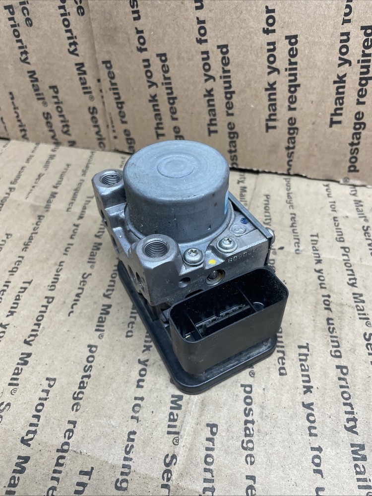 2015-2018 HONDA CB300F ABS ABS PUMP UNIT MODULE OEM